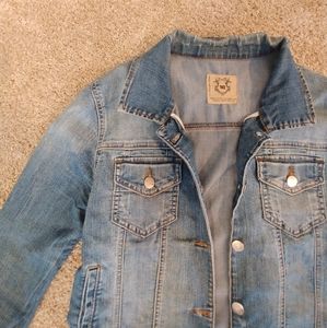 Women's Relaxed Fit Vintage Wash Denim Jacket
